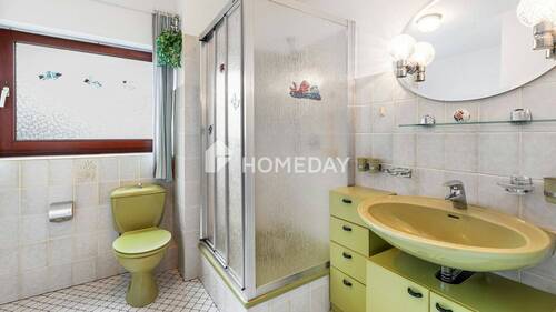 1. OG Badezimmer 1 - 
