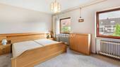 1. OG Schlafzimmer 1 - 