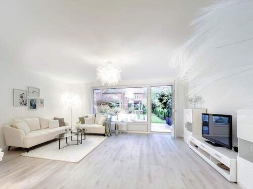 ... mit Blick in den Garten - 4 Zimmer Reihenmittelhaus zum Kaufen in Hamburg