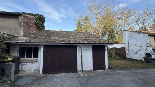 ehem. Garage/ Schuppen/ Werkstatt - Reihenmittelhaus mit 191,00 m&sup2; in Markranstädt zum Kaufen