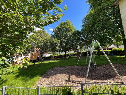 angrenzender, toller Spielplatz.jpg - 