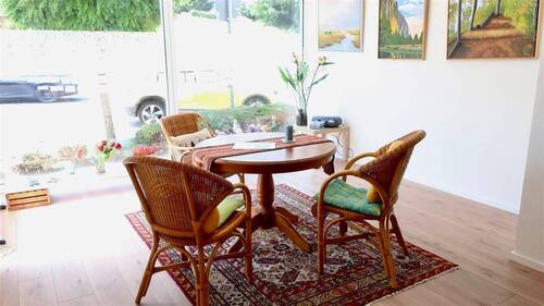 Platz für Bespechungen - 5 Zimmer Gewerbeobjekt (Büro, Produktion, Verkauf) zum Kaufen in Meersburg