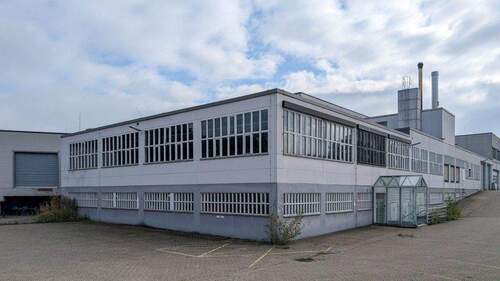 Internet 4 - Halle in Velbert zum Kaufen