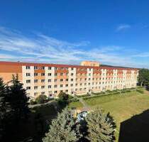 Sonnige 3-R-Wohnung mit Balkon und neu saniertem Badezimmer - Aue