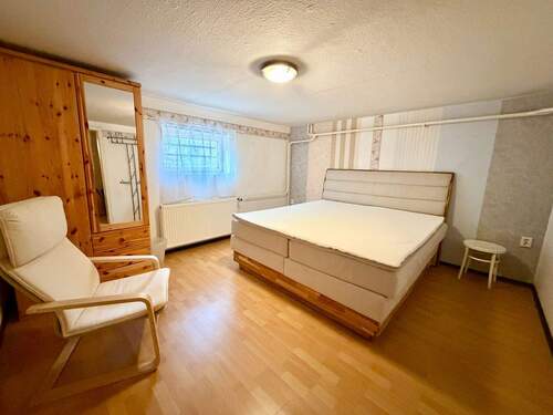 Schlafzimmer im UG - 