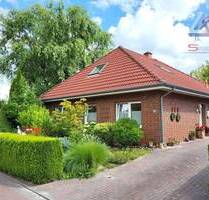 Toller Bungalow in Wiesmoor - 1.190,00&nbsp;EUR Kaltmiete, ca.&nbsp; 126,00&nbsp;m&sup2;&nbsp;Wohnfl&auml;che in Wiesmoor (PLZ: 26639)
