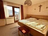 Erdgeschoss: Schlafzimmer - 