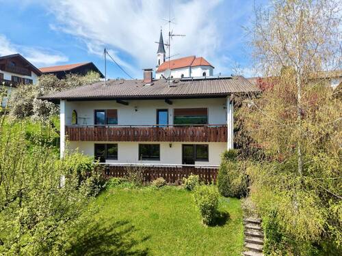 Hausansicht - 7 Zimmer Mehrfamilienhaus, Wohnhaus zum Kaufen in Saulgrub
