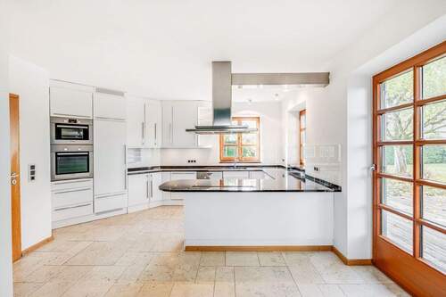 Kueche - Einfamilienhaus mit 270,00 m&sup2; in Seeshaupt zum Kaufen