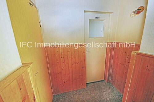 Diele / kleiner Flurbereich im EG - 