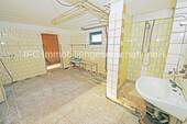 Kellerbereich mit Dusche - 