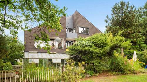 Außenansicht 3 - Stilvolles teilvermietetes Mehrfamilienhaus mit großem Grundstück und attraktiven Wohneinheiten