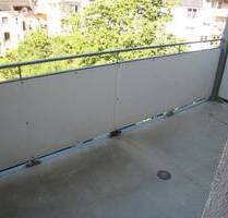 Große 2-Zimmer mit Laminat, Wannenbad, Stellplatz und Balkon in ruhiger Lage! EBK mgl. - Chemnitz Ebersdorf