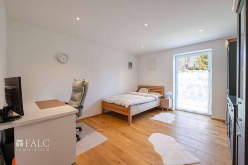 UG 2. Schlafzimmer - 