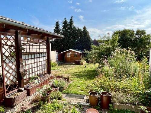 Garten - Bezugsfreies Reihenmittelhaus mit großem Garten für die ganze Familie !