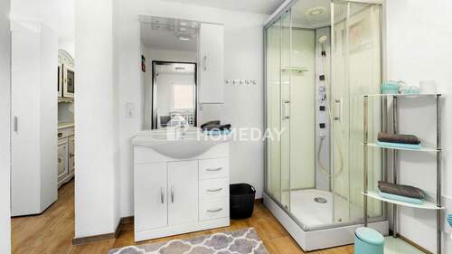 KG Badezimmer 2 - 