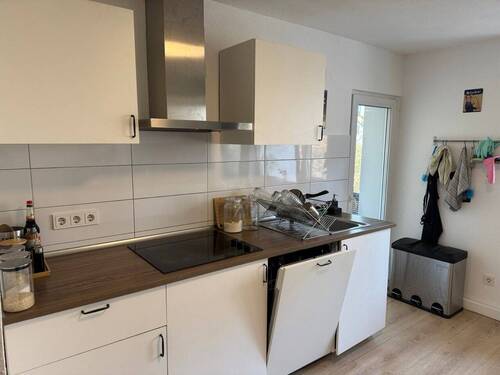 Einbauküche - Etagenwohnung mit 77,00 m&sup2; in Saarbrücken zur Miete
