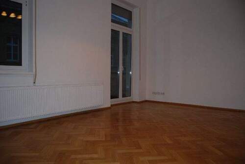 Wohnzimmer - 2 Zimmer Etagenwohnung zur Miete in Bad Kissingen