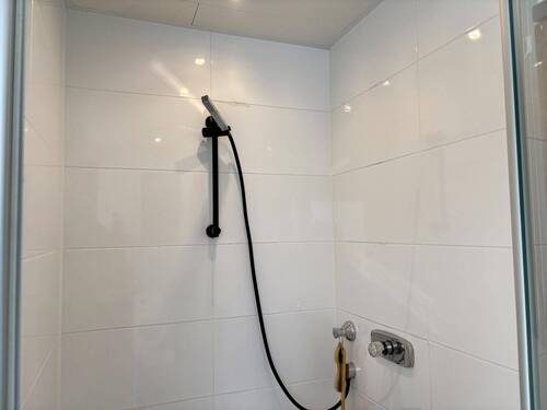 ...moderner Dusche - 