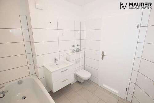 Badezimmer_Ansicht III - 