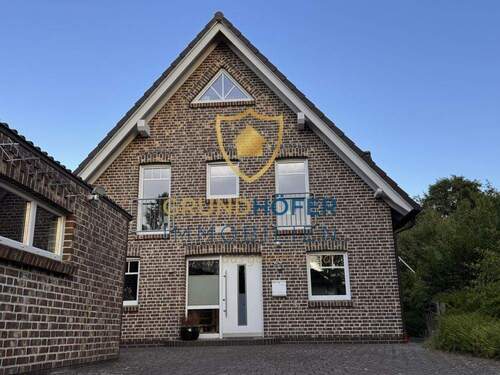 B - 9 Zimmer Einfamilienhaus zum Kaufen in Wilhelmshaven