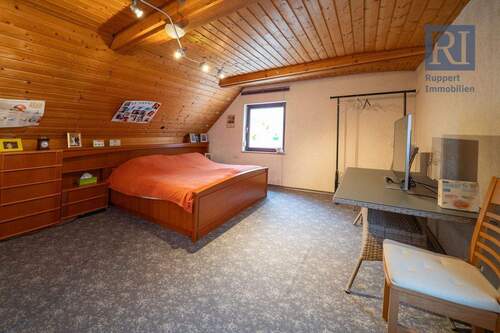 Kinderzimmer 2, DG - 