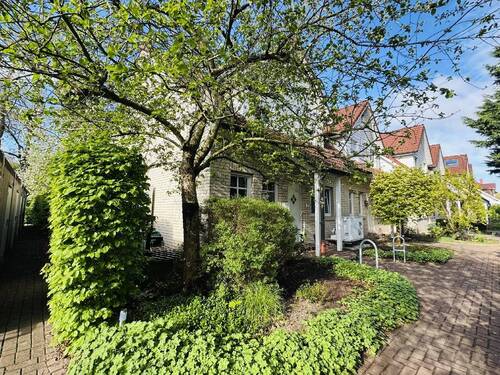 Herzlich Willkommen in diesem gepflegten Niedrigenergiehaus! - 4 Zimmer Reihenmittelhaus zum Kaufen in Osnabrück