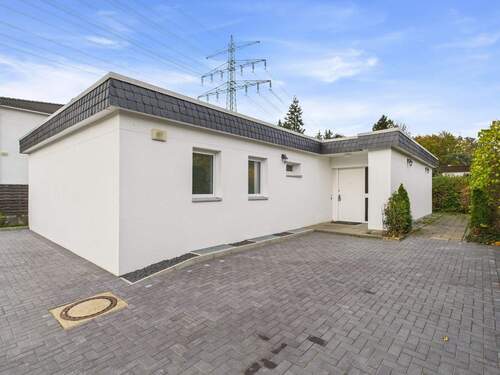 Hauptansicht - Wohnen auf einer Ebene - Ihr moderner Traumbungalow in Hamburg!