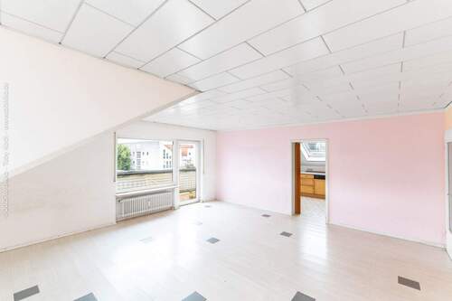 Wohn- und Esszimmer DG - 