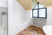 Badezimmer Wohnung Anbau - Mehrfamilienhaus, Wohnhaus in Rödermark zum Kaufen