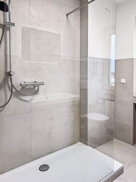 Walk in Dusche (160x80) - 2 Zimmer Etagenwohnung in Schweinfurt