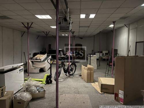 Lager- und Werkstattbereich - 