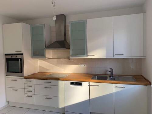 Küche mit Arbeitsbereich - 