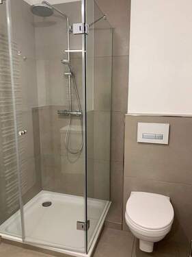 Badezimmer (Regendusche/WC) - 