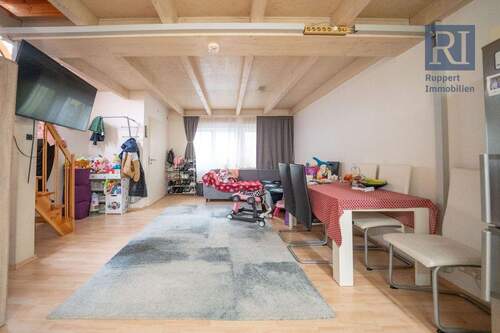 Wohn- und Esszimmer, 1. OG links Hinterhaus - 