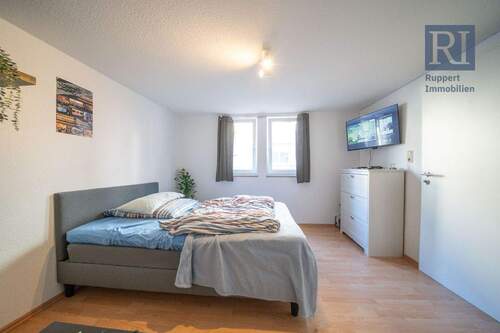 Schlafzimmer, 1. OG rechts Vorderhaus - 