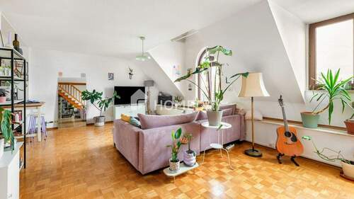 4. OG Wohnzimmer 1 - 