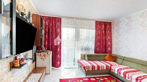 Wohnzimmer 2 - Kompakte 2-Zimmer-Wohnung in Köln mit Balkon und bewährter Vermietung