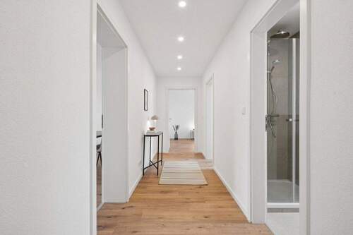 Flur - 3 Zimmer Etagenwohnung in Königsbrunn