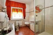 Badezimmer mit Fenster! - 