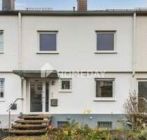 Gepflegtes Reihenmittelhaus mit Garage, Stellplatz und sonnigem Garten - Bodenheim