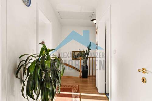 Treppenhaus / Diele - 