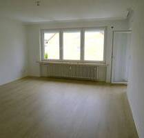 renovierte 3-Zi-Wohnung im 1. OG mit Balkon und Garage in Letter - Seelze