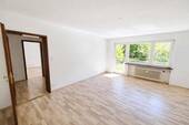 Wohnzimmer - Charmante 2-Zimmer-Wohnung in München-Sendling-Westpark - provisionsfrei