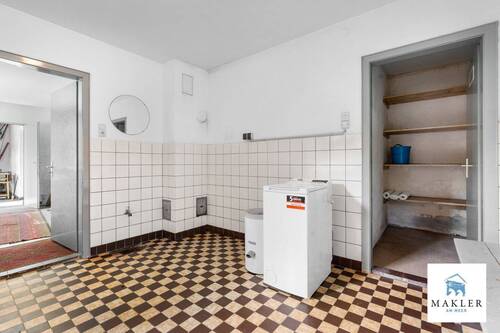 HWR mit Dusche - 