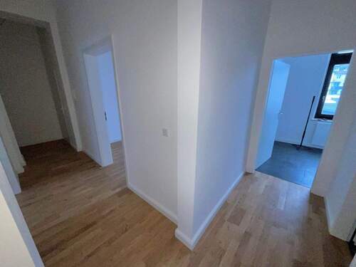 Flur - 3 Zimmer Etagenwohnung in Düsseldorf