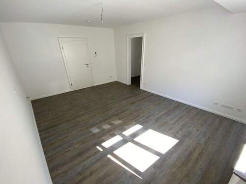 Wohn- / Essbereich -1 - 2 Zimmer Etagenwohnung zur Miete in Andernach