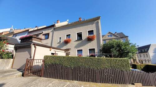 Rückseite - Stadtnah und grün gelegen! - 69.900,00&nbsp;EUR Kaufpreis, ca.&nbsp; 90,00&nbsp;m&sup2;&nbsp;Wohnfl&auml;che