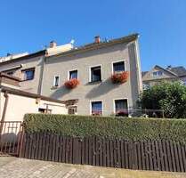 Stadtnah und grün gelegen! - 69.900,00&nbsp;EUR Kaufpreis, ca.&nbsp; 90,00&nbsp;m&sup2;&nbsp;Wohnfl&auml;che in Falkenstein (PLZ: 08223)