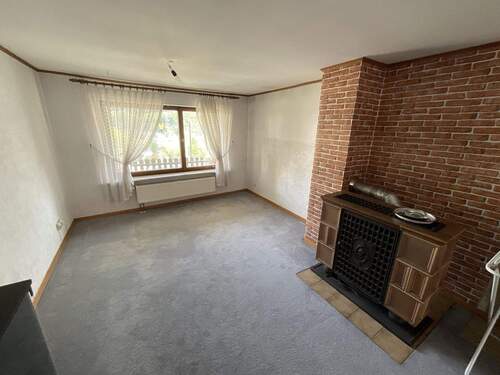 Wohnzimmer - Mehrfamilienhaus, Wohnhaus mit 187,00 m&sup2; in Bad Brückenau zum Kaufen